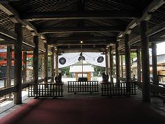重要文化財に指定されている<br />土佐神社の社殿内部（一宮）
