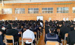 3年生のオリエンテーションの様子