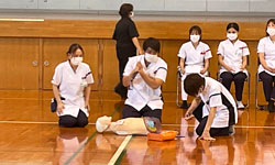 AED研修の授業の様子