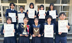 生徒会執行部の生徒たち