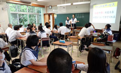 リーダー研修報告会の様子
