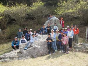 工石山春の登山と写真撮影教室の様子２