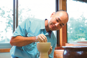 尾戸焼 土居窯（土佐の手づくり工芸品 尾戸焼） - 高知市公式