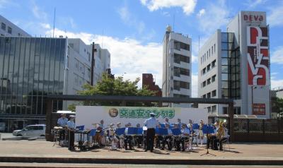 県警音楽隊演奏