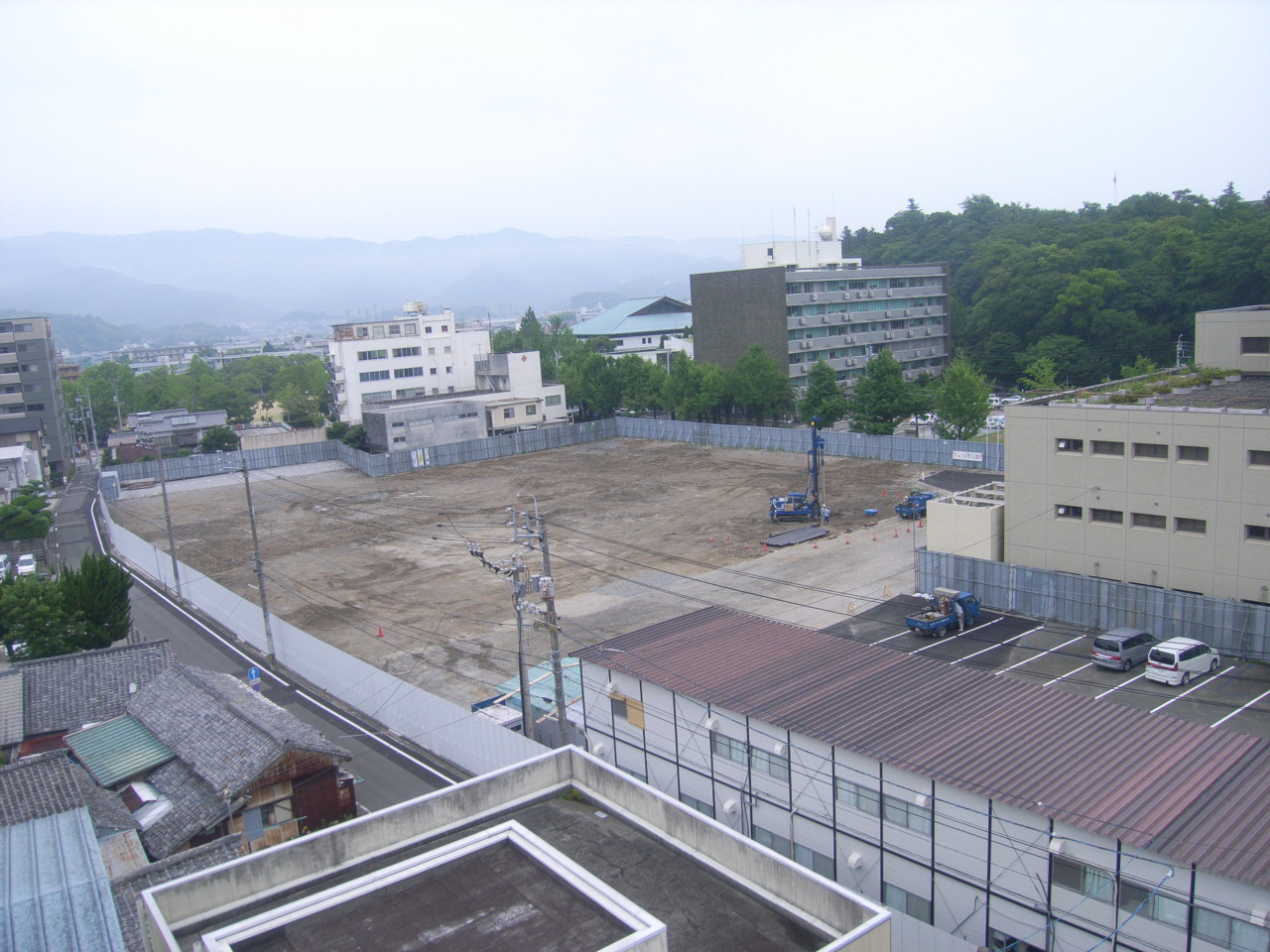 キャノピー杭工事の様子