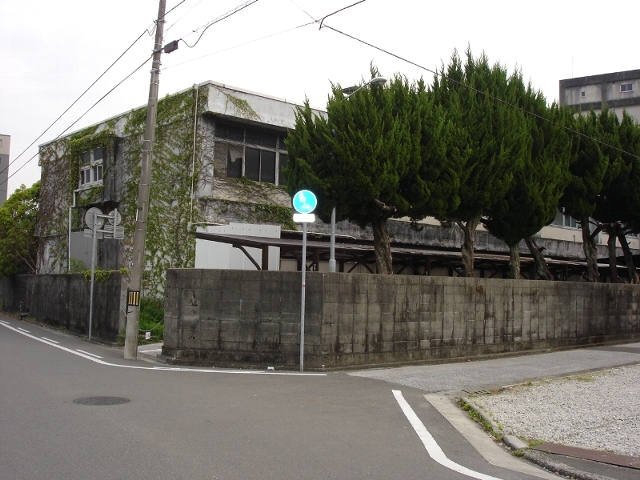 感染症病棟(南西から)