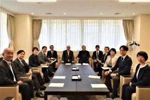 各常任委員会へ報告