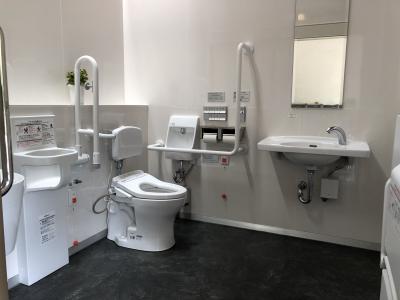 高知城追手門横多目的トイレ1