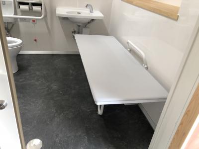 高知城追手門横多目的トイレ2