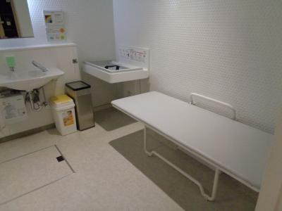 オーテピア1階多目的トイレ2