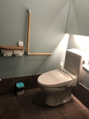 車いす・女性専用トイレ