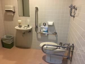 車いす対応トイレ