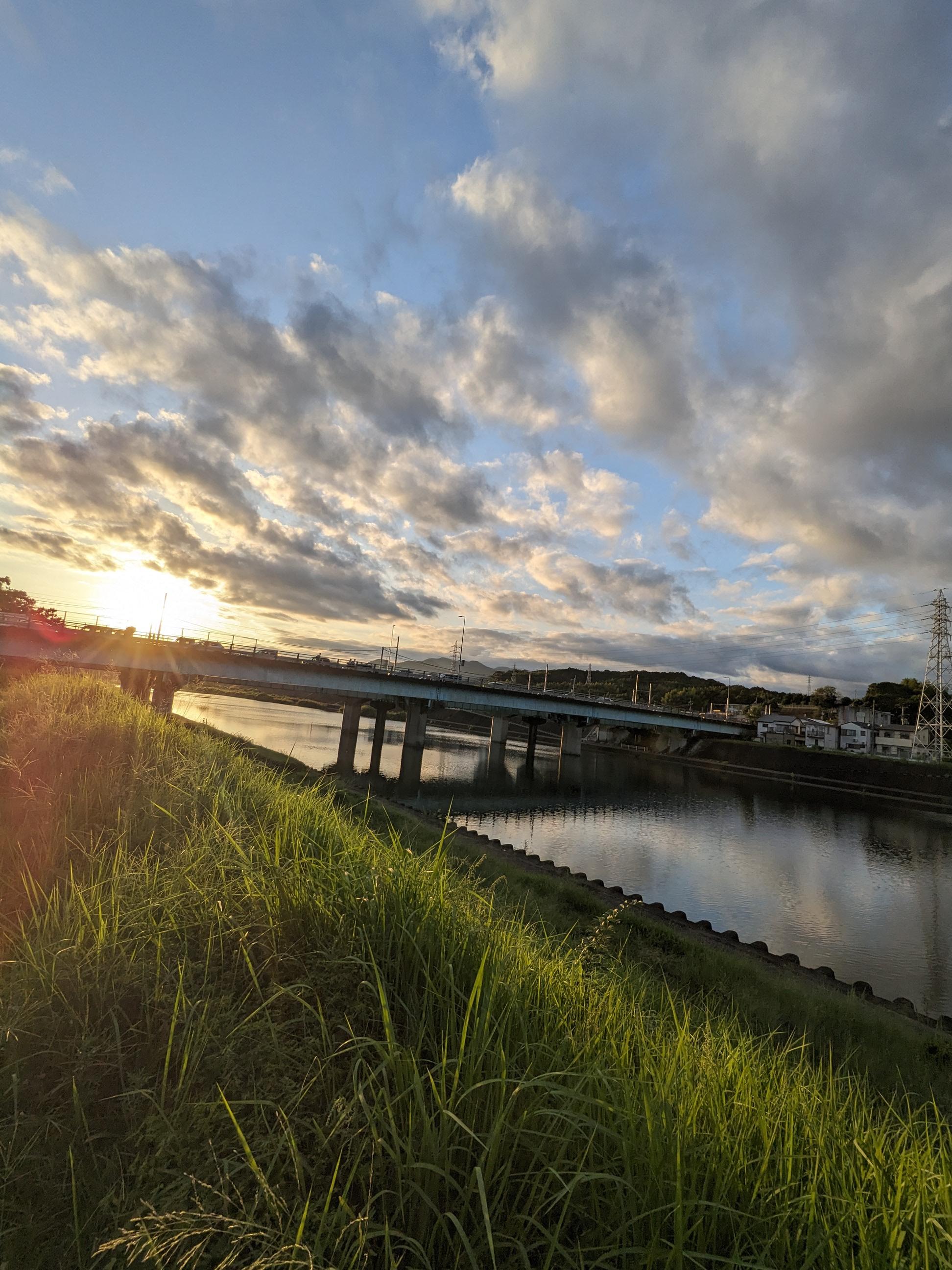 秋の香りの夕焼け